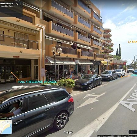 Residence Le St James Le Lavandou Bagian luar foto