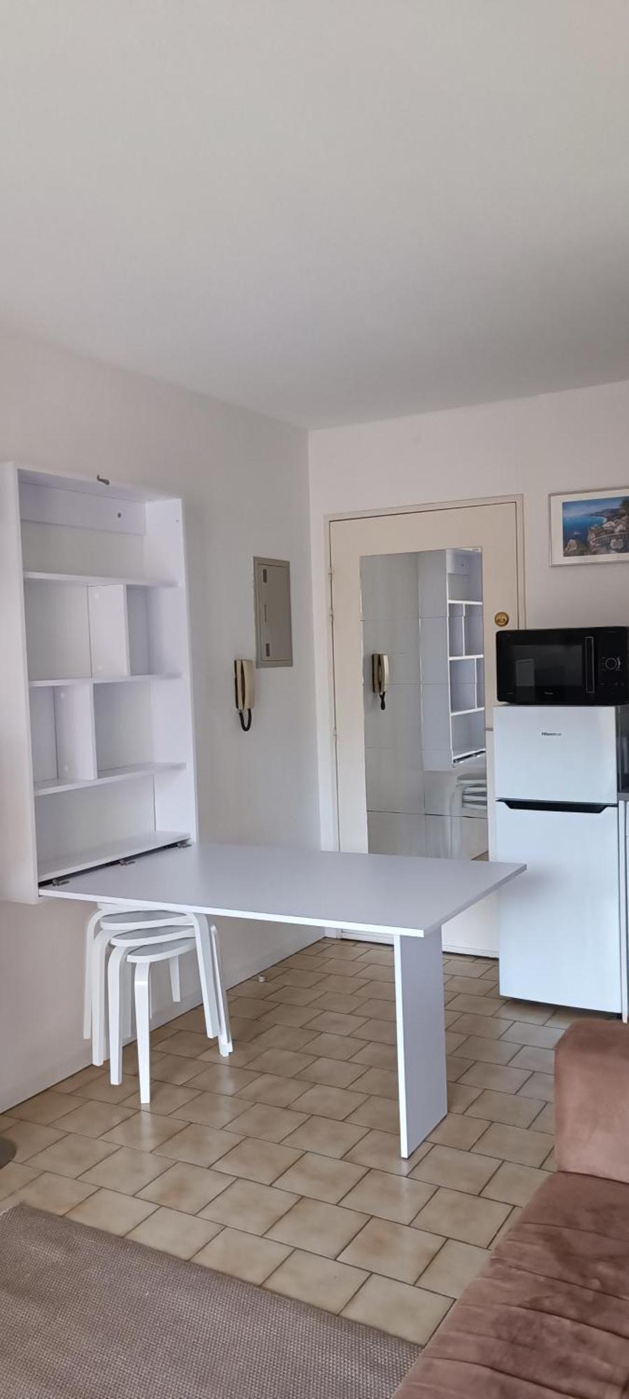 Residence Le St James Le Lavandou Bagian luar foto