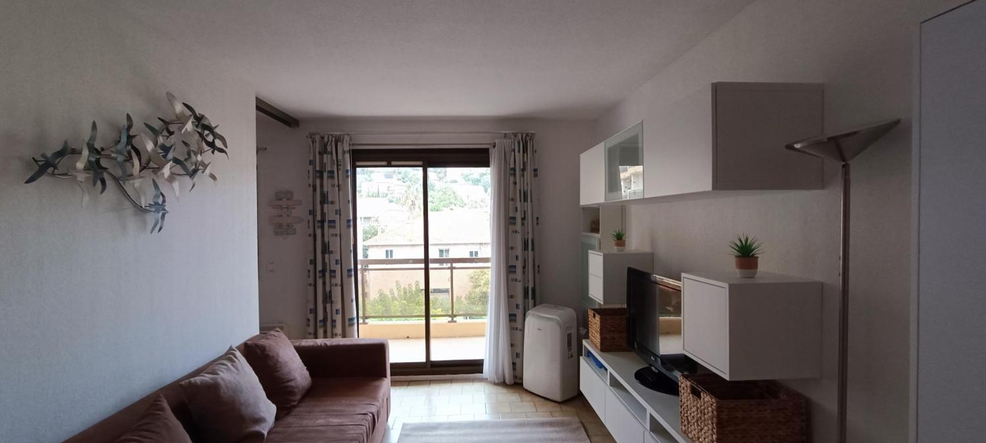 Residence Le St James Le Lavandou Bagian luar foto