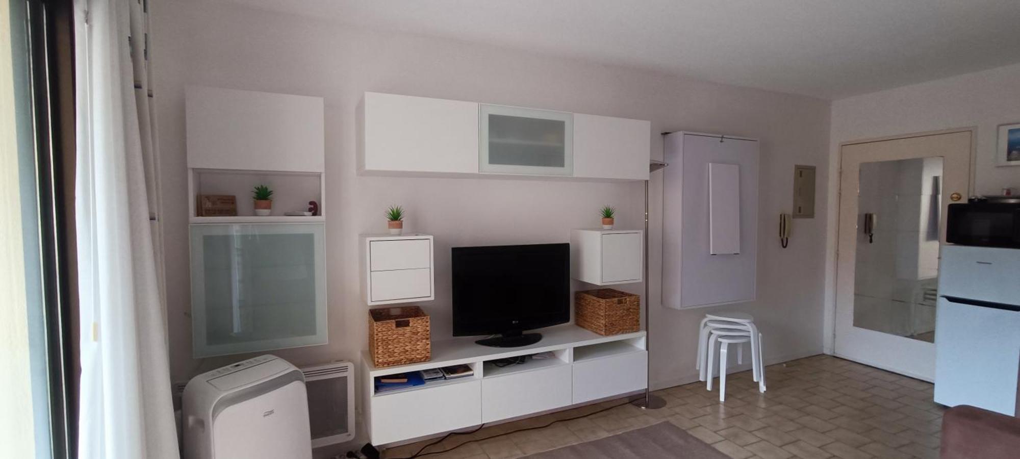 Residence Le St James Le Lavandou Bagian luar foto